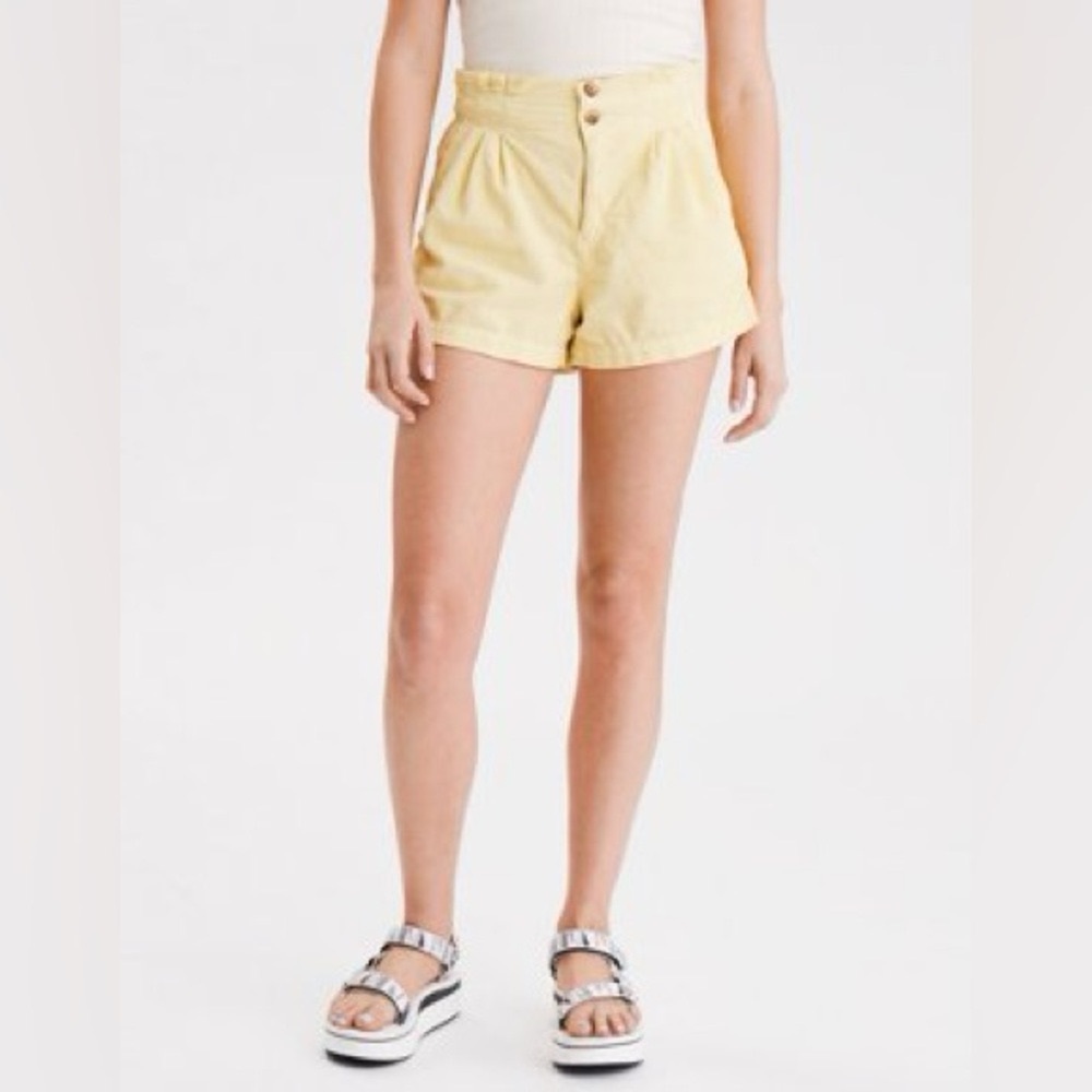 American Eagle Corduroy 
Mom Shorts